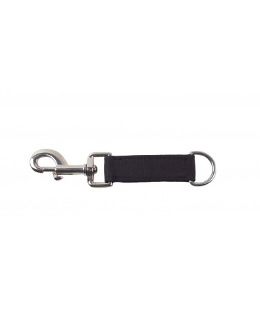 Elastic crupper attachment